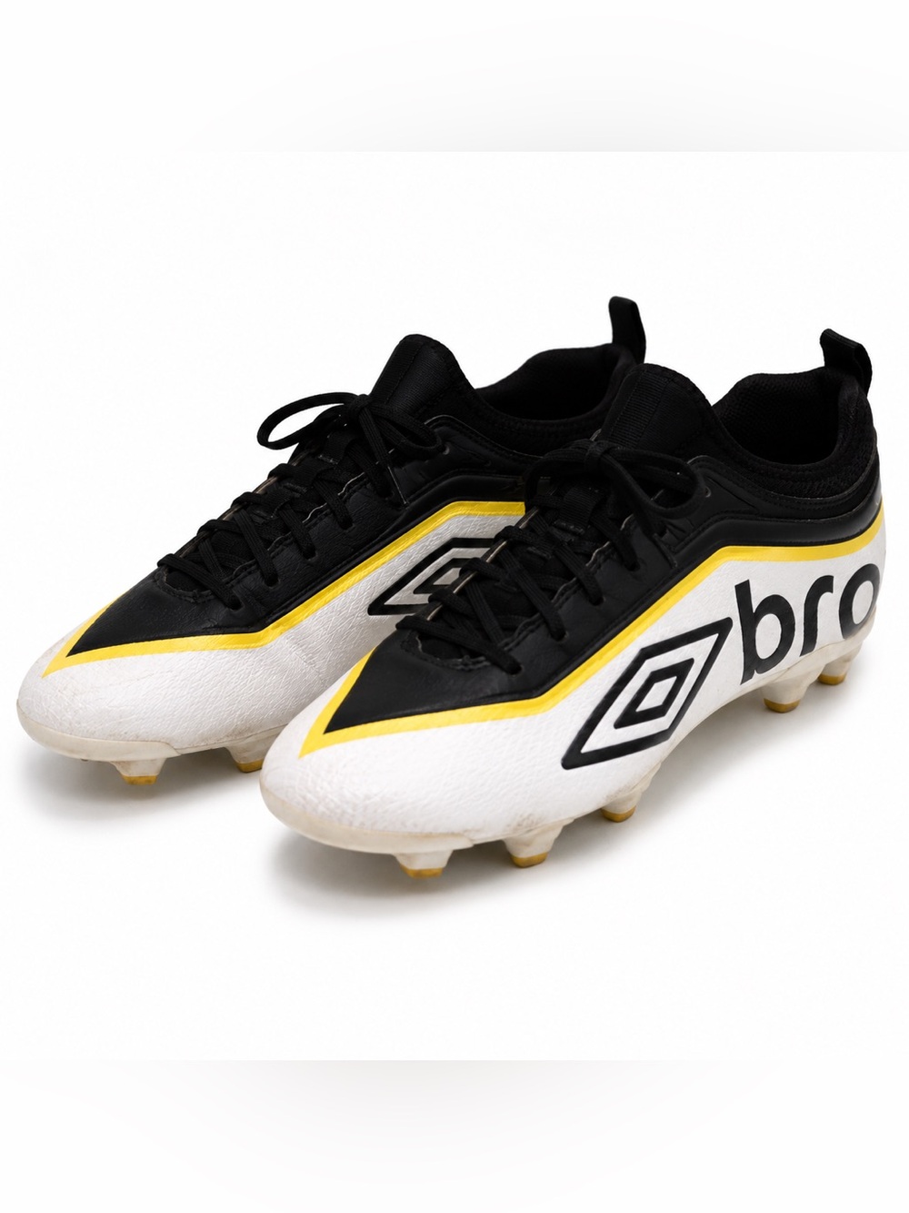 Umbro Pivot Youth Soccer Cleats Size 5Y Black White Yellow FG Firm Ground